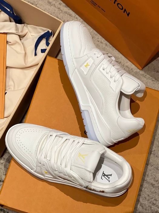 Adidasi Louis Vuitton