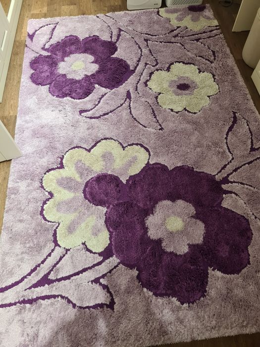 Продам ковёр  травка