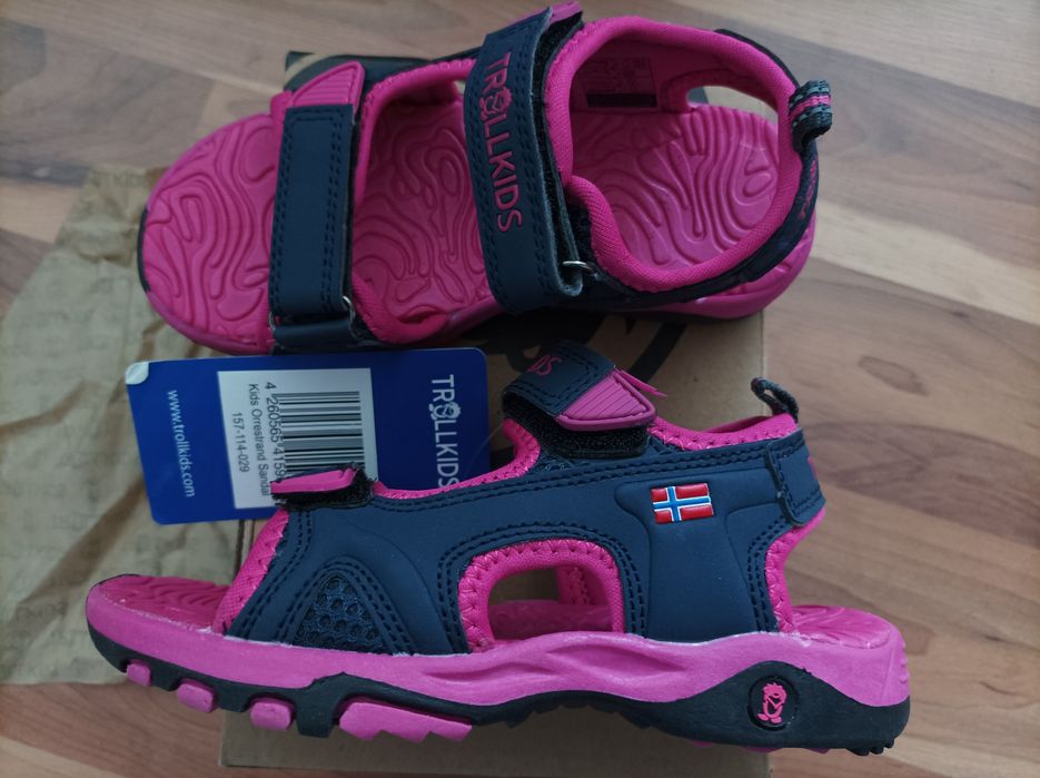 Нови сандали N28-29