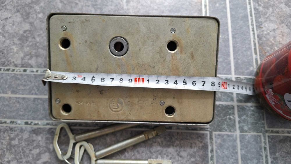 Замок на ворота.