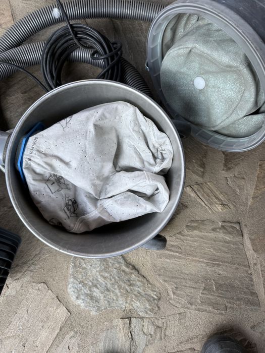 Aspirator profesional Nilfisk GM80