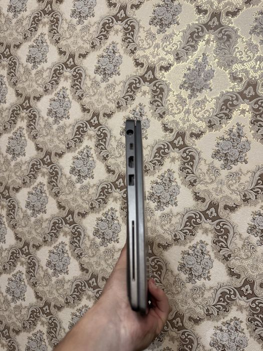 Dell 16/512 noutbook