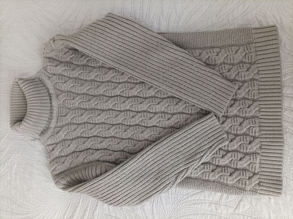 Продам свитер , брючки  утеплённые на мальчика