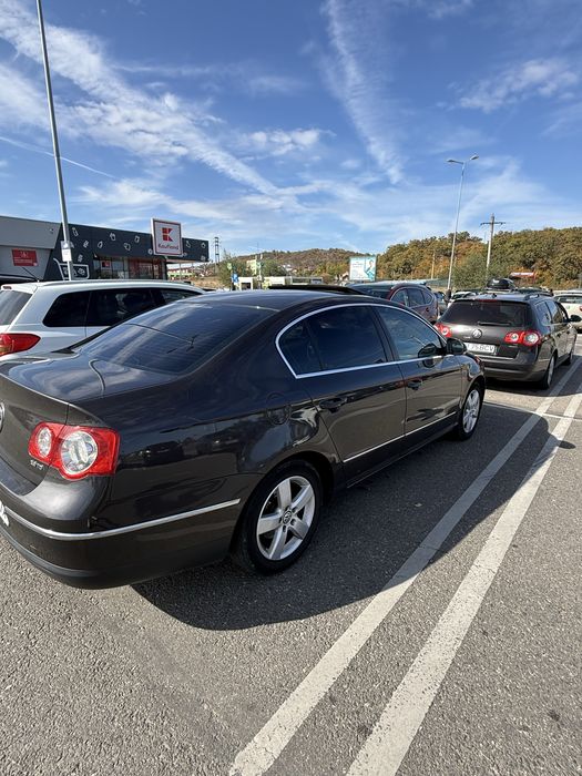 Vand passat b6 2.0 d sau accept schimb