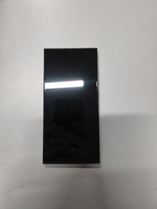 Продам Samsung S24 Ultra 256гб