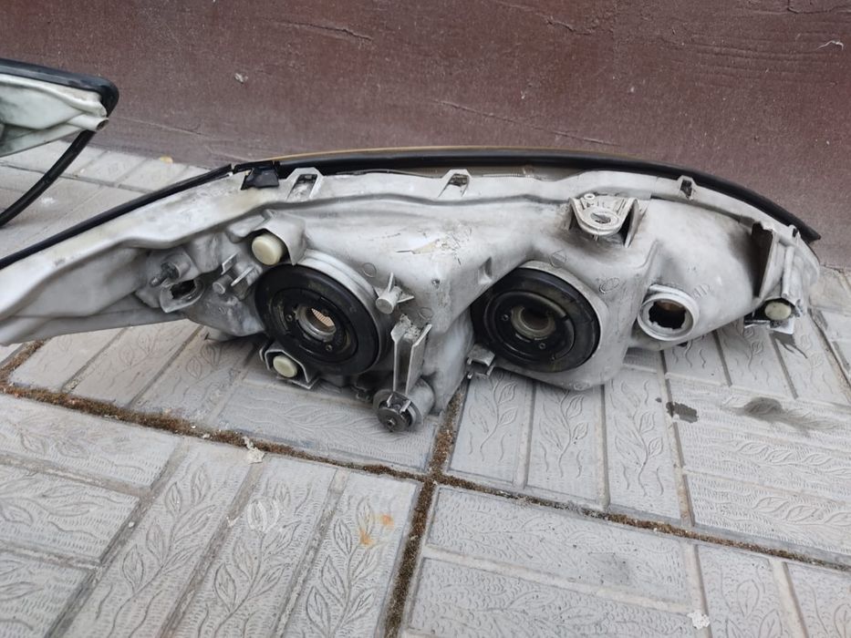Фары на Toyota Camry 35