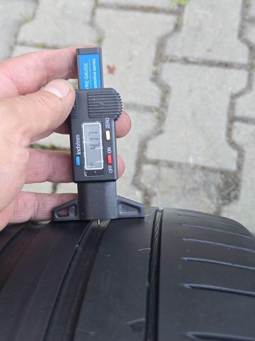 265 40 20 Pirelli