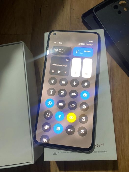 Продам Xiaomi mi 11 lite 5g ne