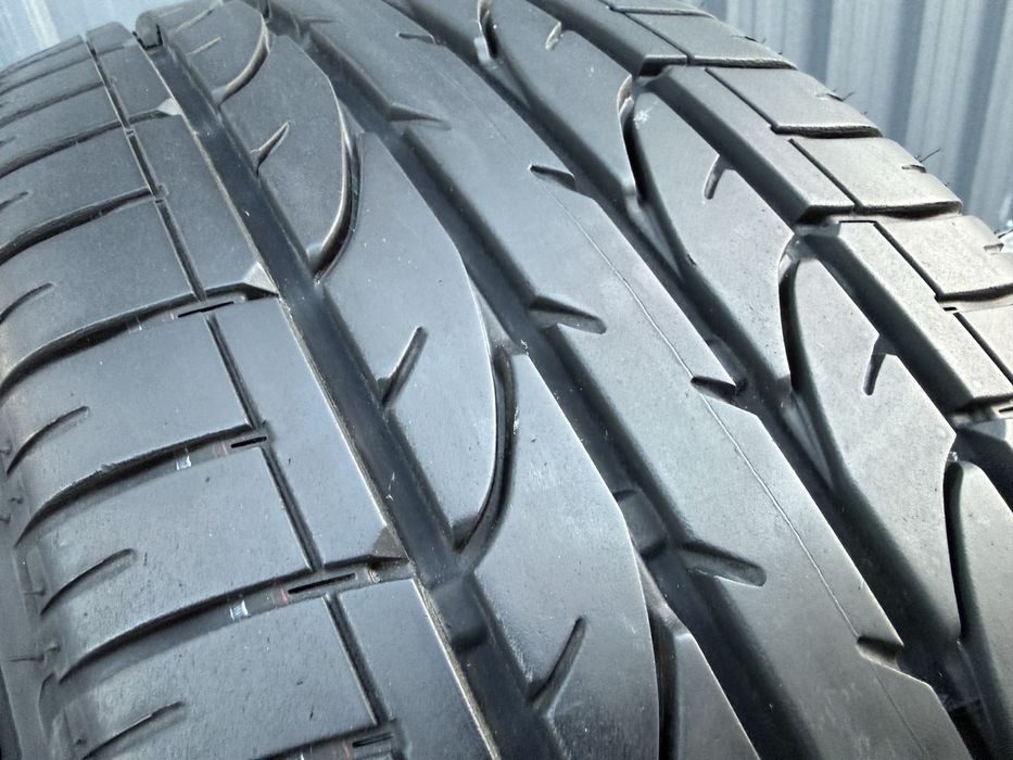 2бр 225/45/19 на 7мм с 23дот Бриджстоун