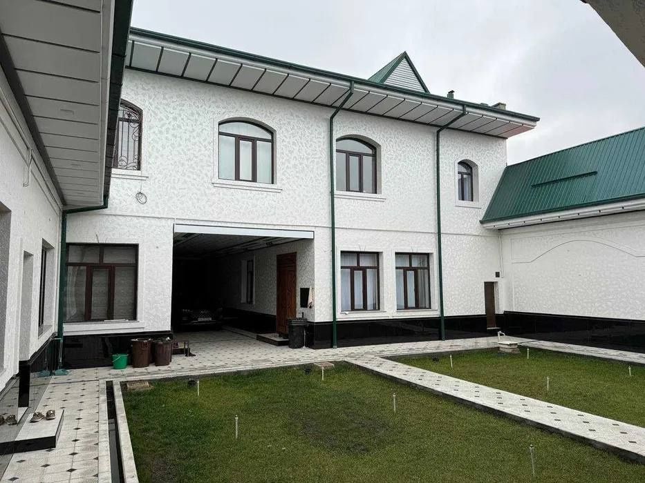 Ховли сотилади! Сергели Мошина бозор ориентир. 6сотих. Евро ремонт