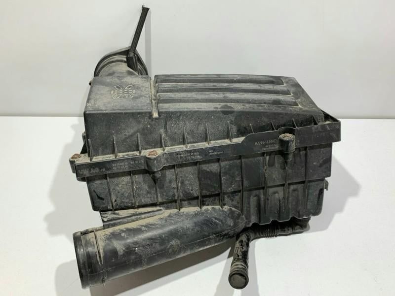 Carcasa filtru aer Audi A3 8P1 3C0129607AB 2.0 tdi BKD