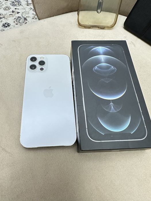 Продам iPhone 12 PRO