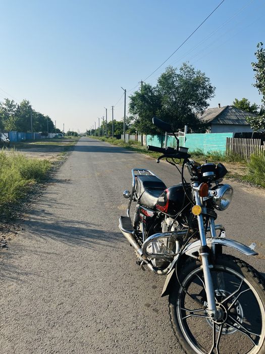 Мотоцикл в хорошим состояные
