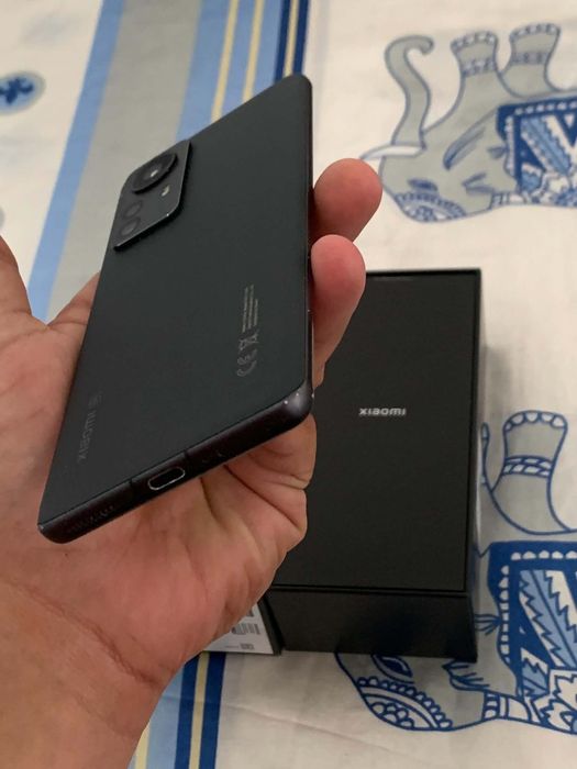 Xiaomi 12 pro 256 на 16 рам