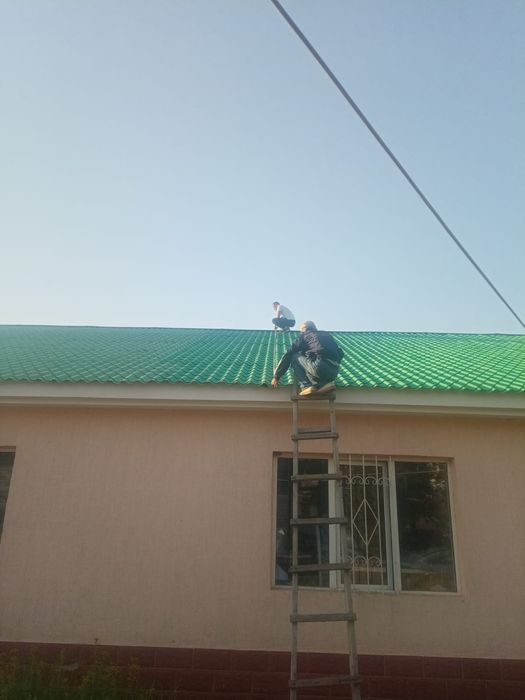 Крыша.шатыр жасыл түсті
