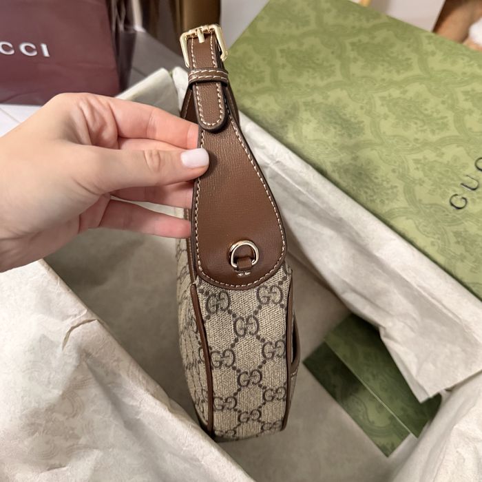 Gucci Half Moon чанта