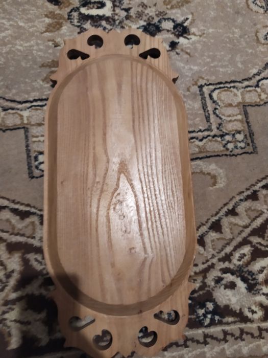 Продам деревянное блюдо.
