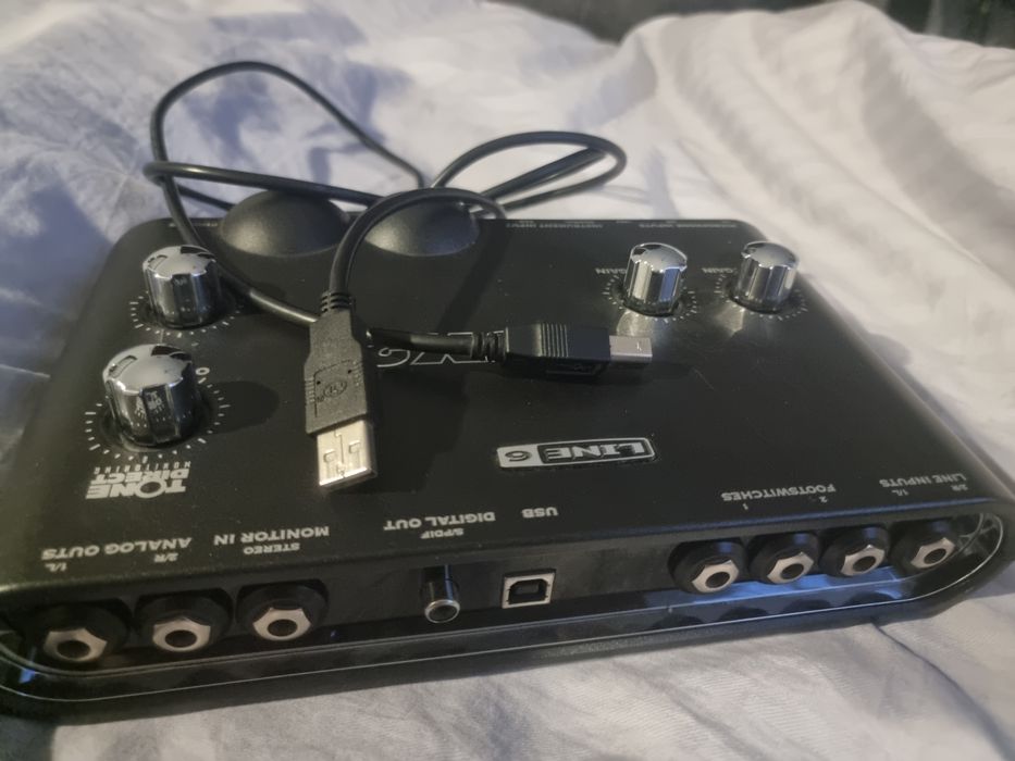 продам аудиоинтерфейс line 6 ux2