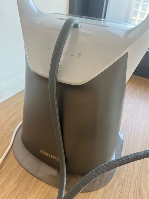 Уред за гладене на пара Philips