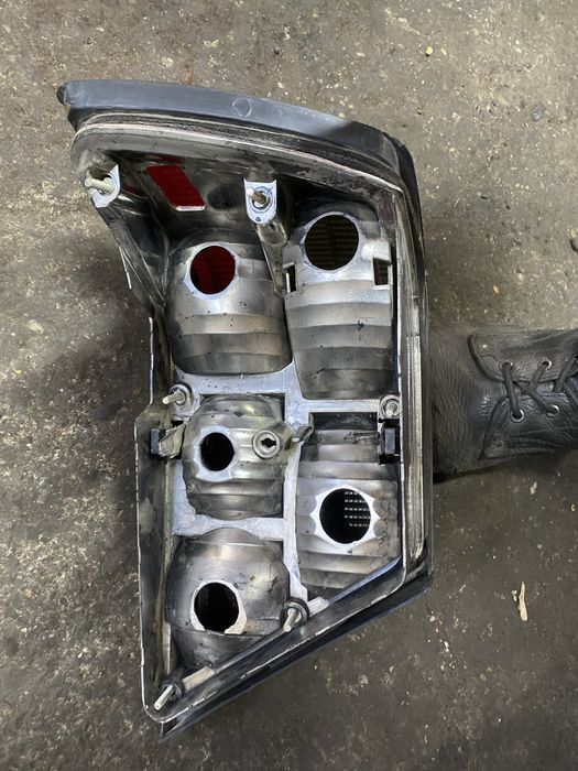 Задний стоп на Мерс w124