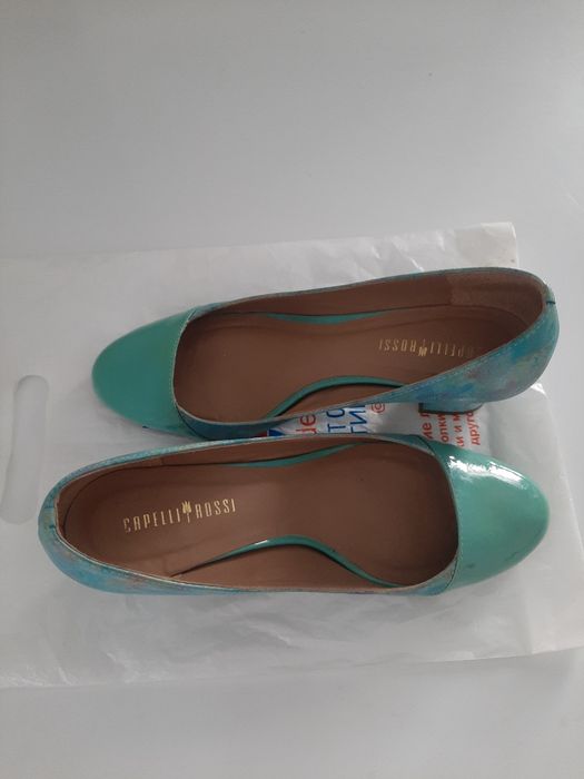 Продам  женскую обувь