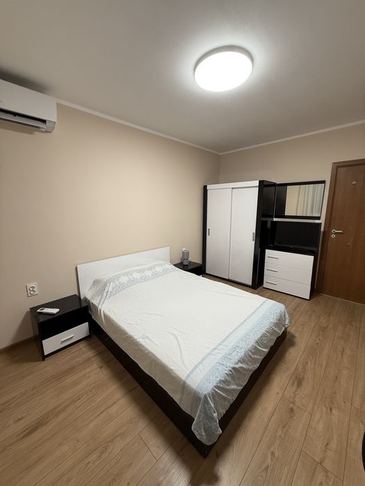 Дава се под наем Тристаен апартамент в София, Хладилника - 110 кв.м за 841.5 € - Снимка #12