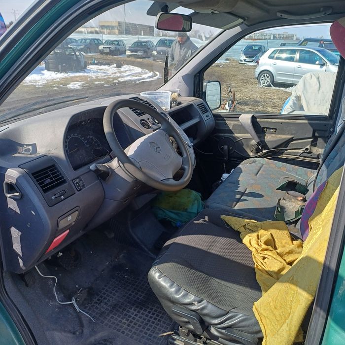 Мерцедес вито 112цди на части