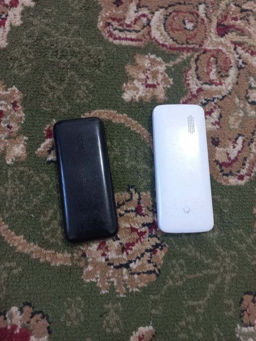 Простой телефон нокия и бю