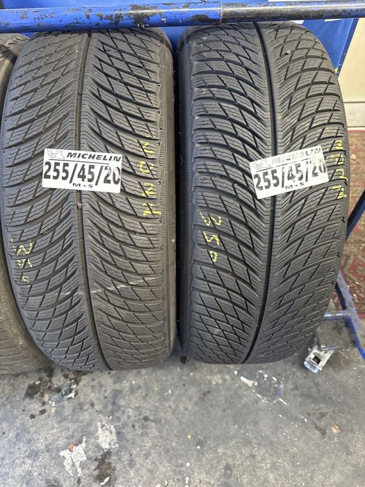 255/45/20 Michelin M+S
