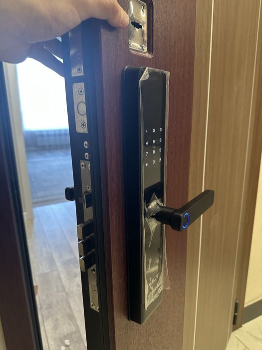 Установка смарт замка