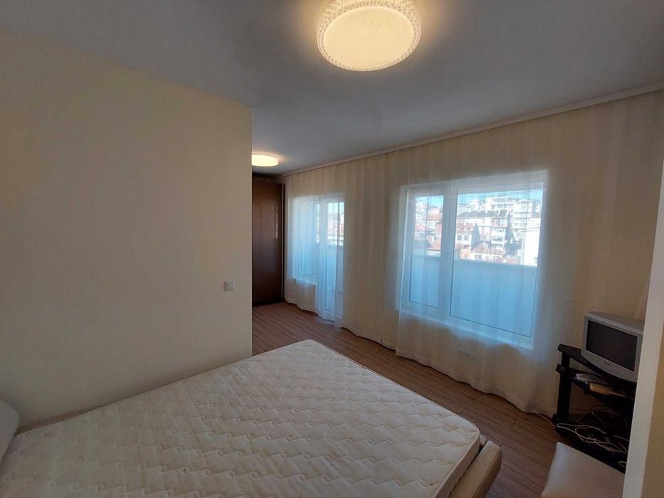 Продава се Тристаен апартамент в Варна, Център - 85 кв.м за 2106 €/кв.м - Снимка #9