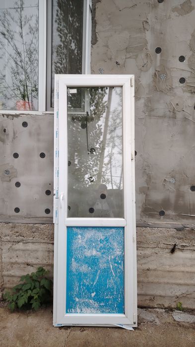 Пластик есік бар сатлады