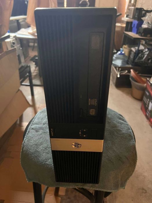 Комплект Монитор,Стабилизатор UPS, Компютър