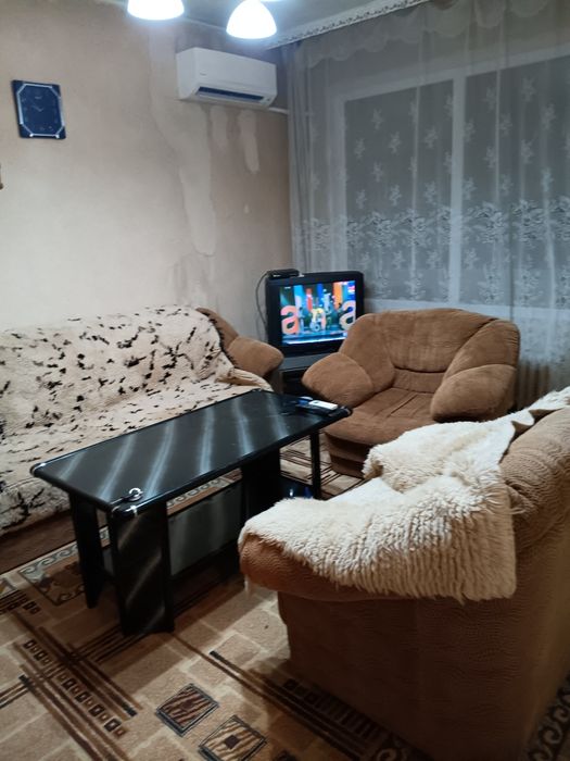 Дава се под наем Двустаен апартамент в Плевен, Сторгозия - 65 кв.м за 51 € - Снимка #2