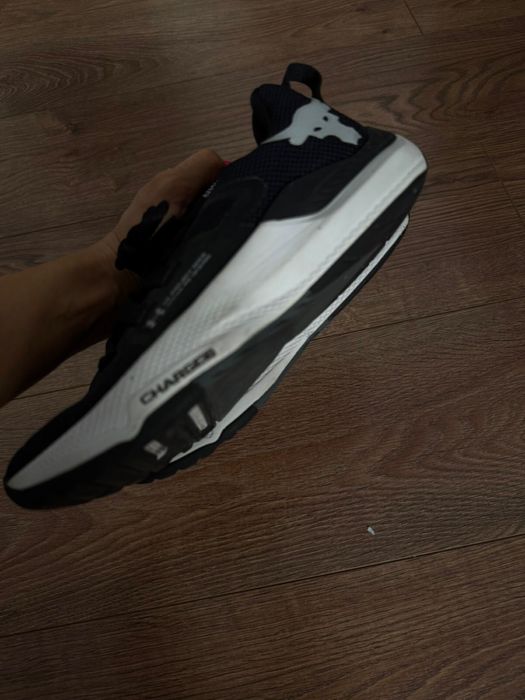 Кроссовки Under Armour