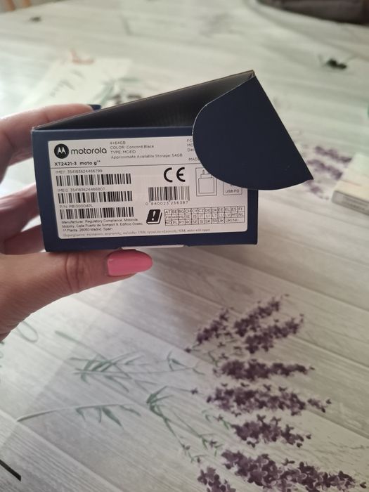 Телефон Motorola G 04