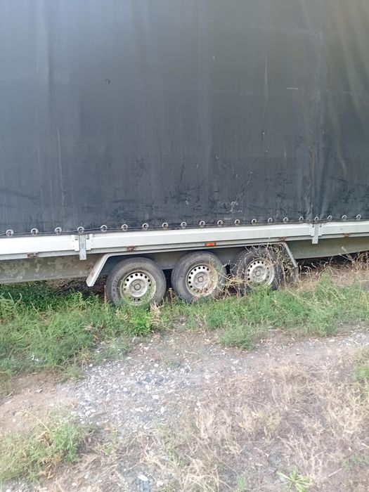 Прицеп категории B E общей массой3.5тон 2014года