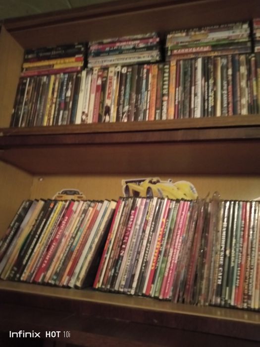 ДВД диски бу в хорошем состоянии.