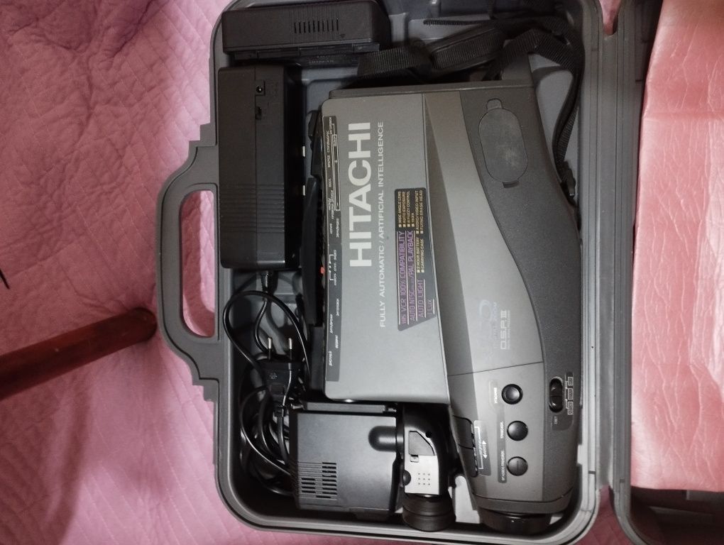 Камера VHS большая видеокассета: 20 000 тг. - Видеокамеры Лисаковск на Olx