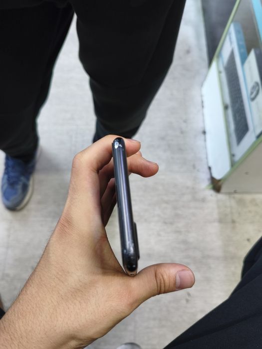 Продаи Iphone 7+