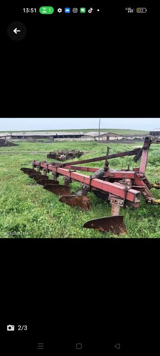 К 700 на ходу с плугом