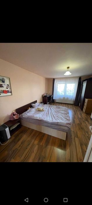 Apartament cu 4 dormitoare decomandate