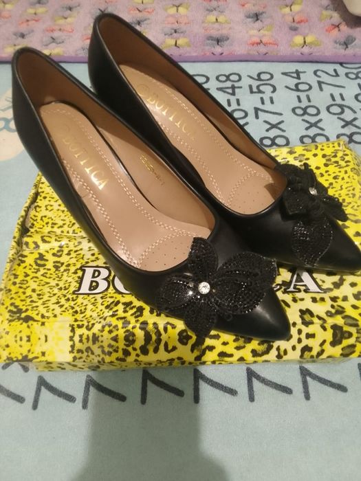 Продаю туфли чёрные