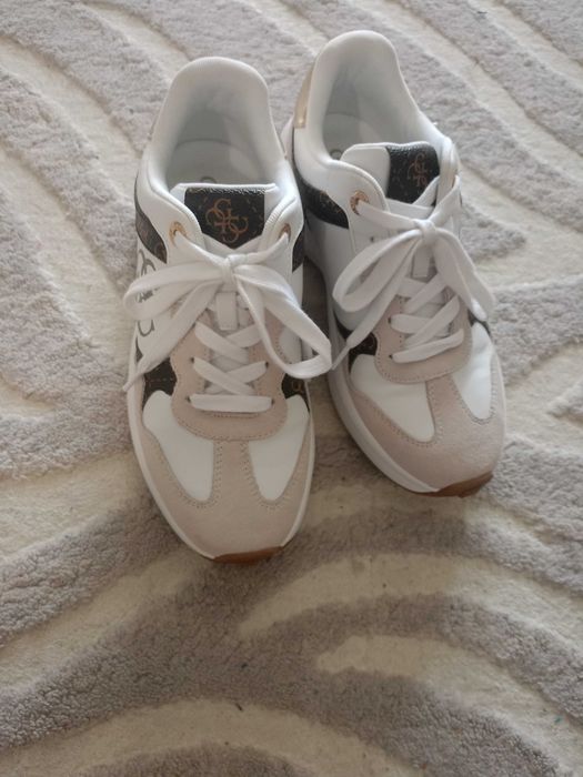 Маратонки Guess,39н