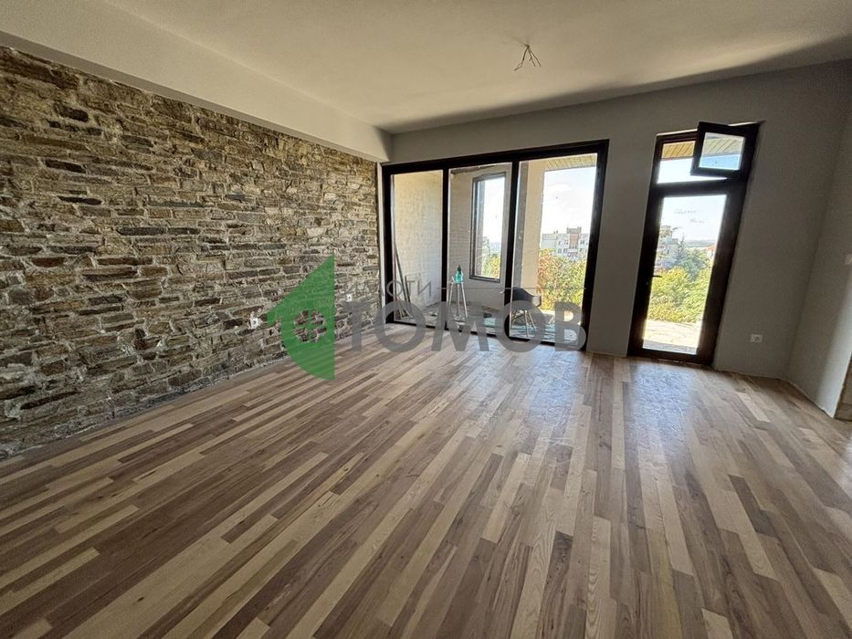 Луксозна еднофамилна къща в района на Железник