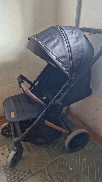 Продам коляску детскую