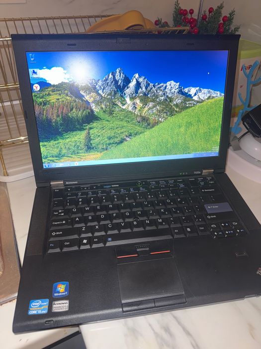 Лаптоп LENOVO T420