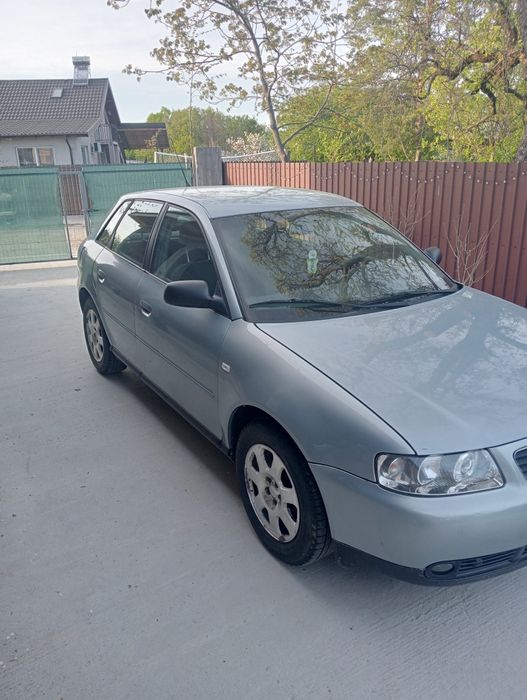 Vând audi a 3 1.6 benzina euro 4