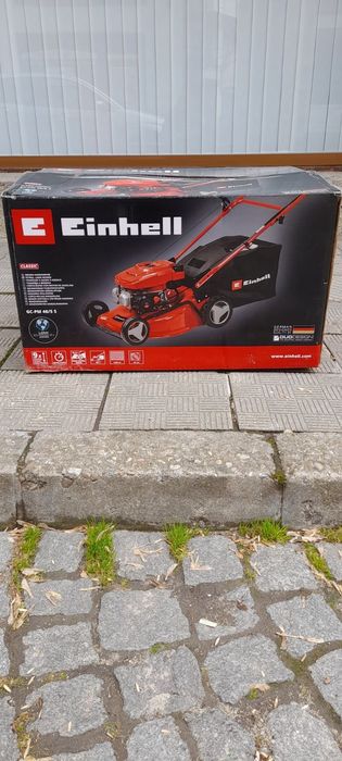 Бензизинова косачка Einhell