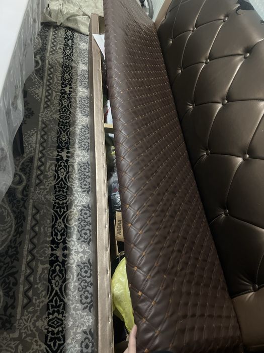 Кухонный уголок ,стол